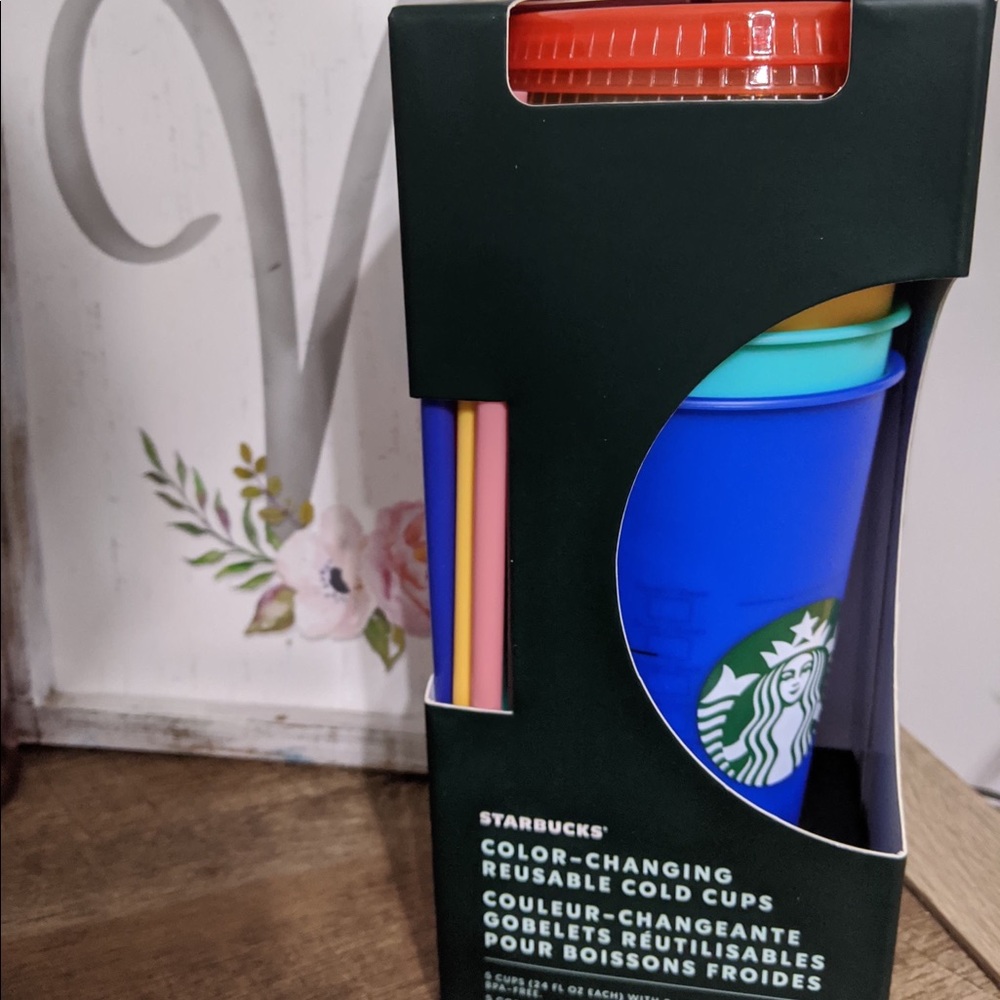 Starbucks color changing cups